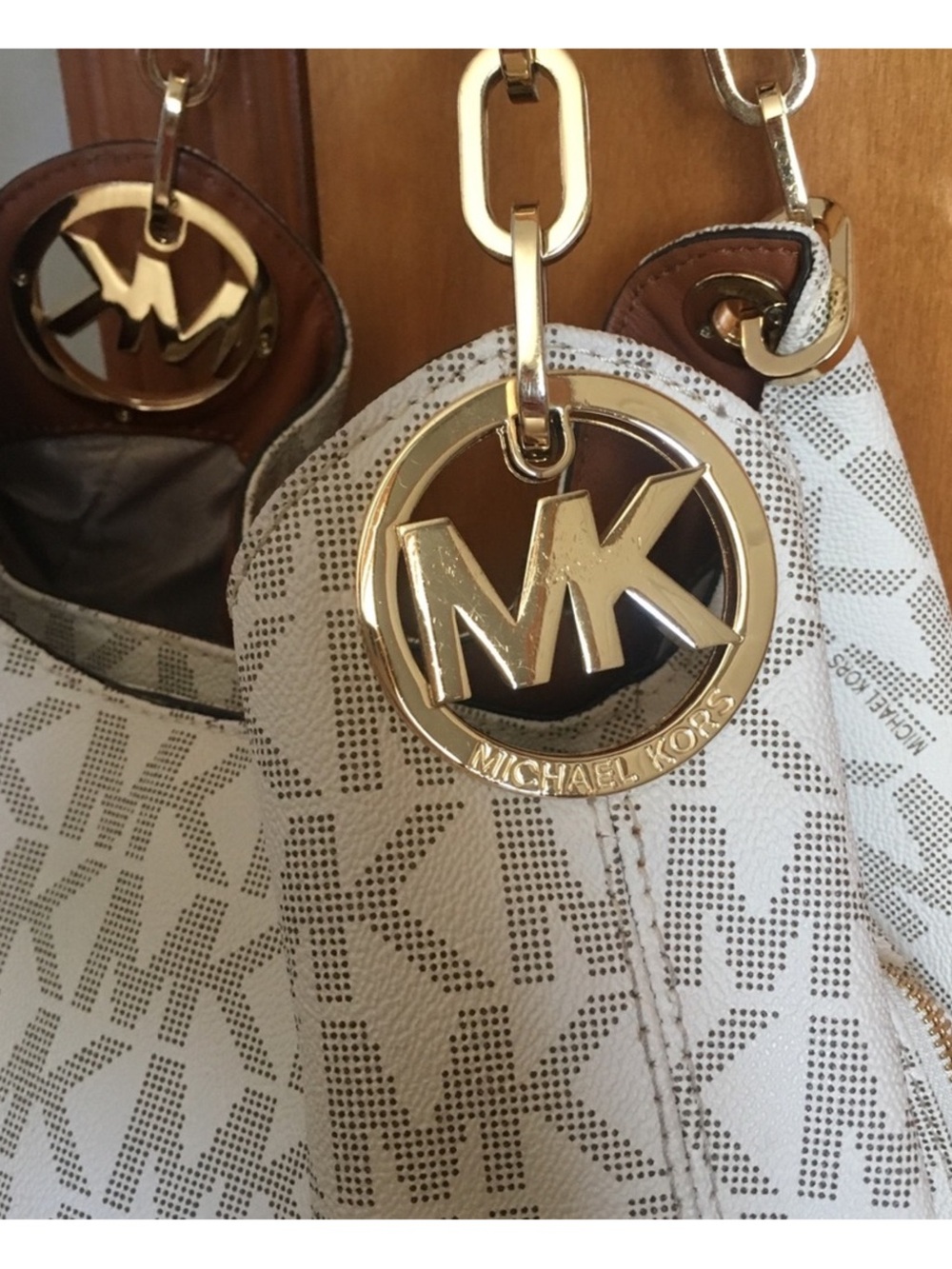 Michael Kors Beige/White Logo Shoulder Hobo with Gold Hardware - Picture 12 of 16